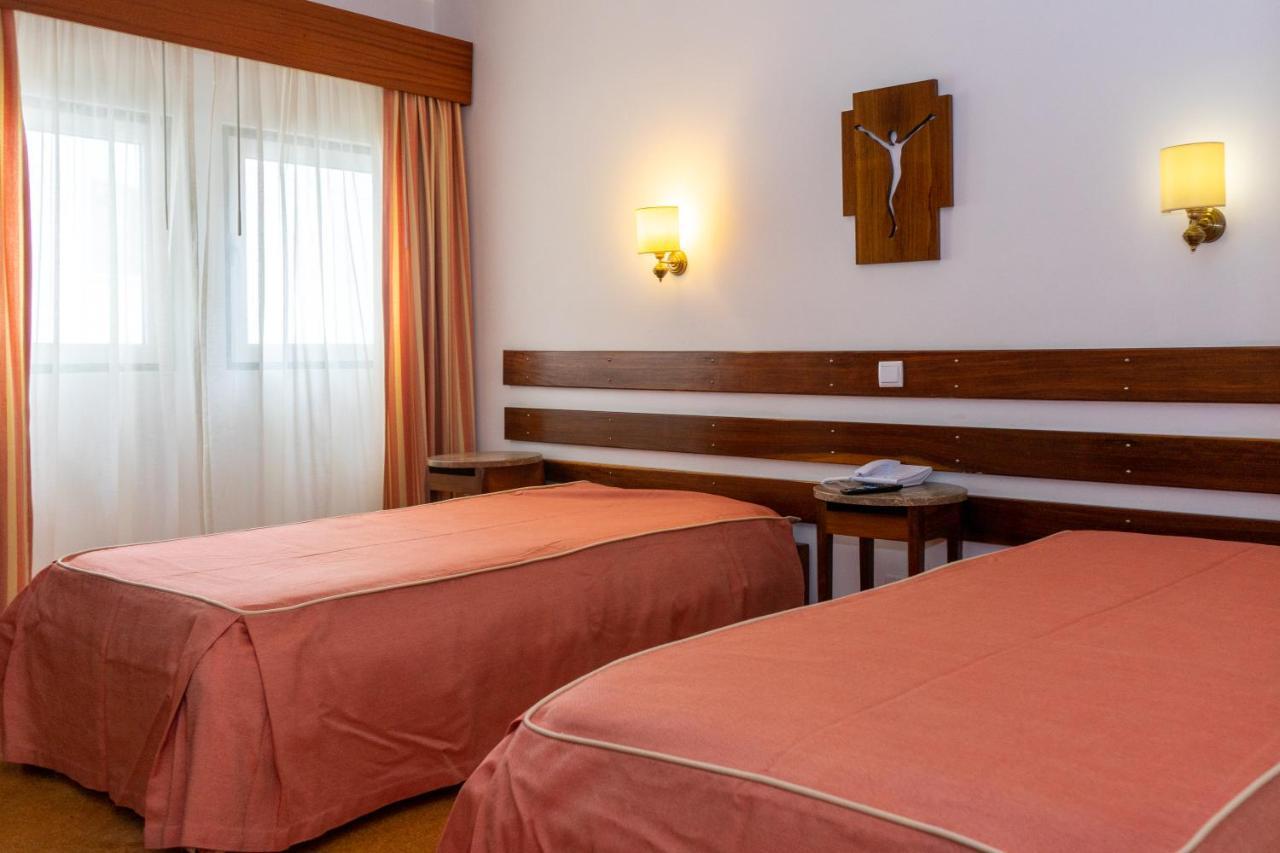 Hotel Irmas Dominicanas - Fatima By Flagworld Hotels ภายนอก รูปภาพ